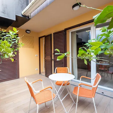 Gastone Rossi 12 ,1- Prime Appartamento